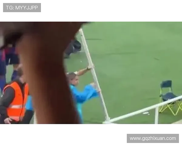 弗里克谈阿劳霍因病缺席阿拉维斯比赛强调全队需积极逼抢提升表现